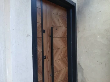 3 Bedroom Flat & Apartment