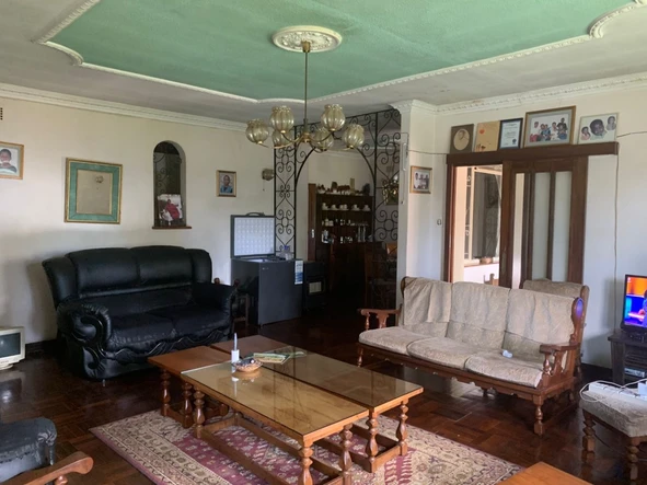 5 Bedroom House