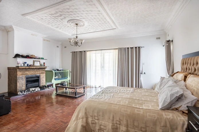 Borrowdale Mansion, Victor Darcy Close