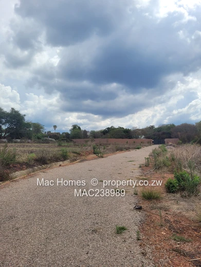 Borrowdale stand for sale - 130k (Sole Mandate)