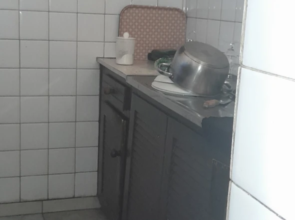 2 Bedroom Flat & Apartment