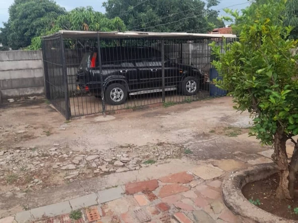 4 Bedroom Flat & Apartment