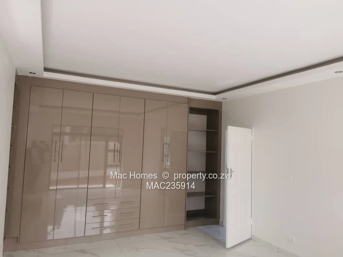 Elegant 3-Bedroom Townhouse Cluster in Prime Borrowdale (Sole Mandate)