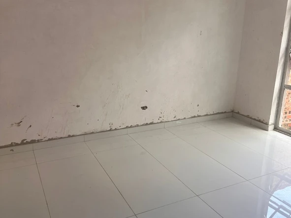 3 Bedroom Flat & Apartment