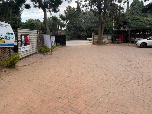 Commercial & Industrial Land