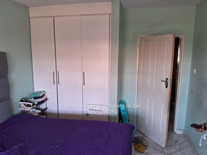 Mabvazuva Ruwa 4 bedroomed house for sale 