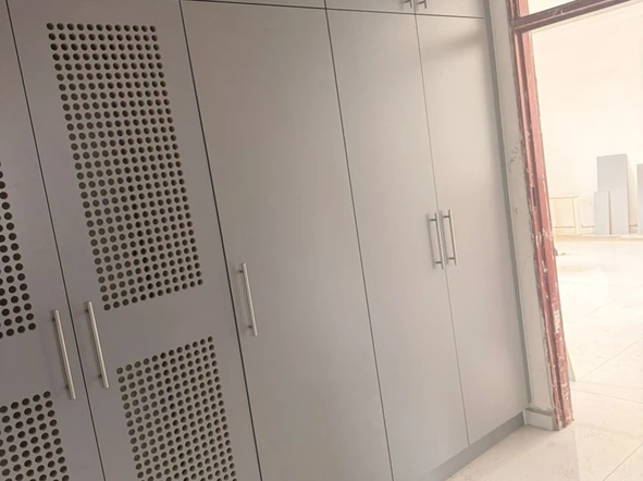 3 Bedroom Flat & Apartment