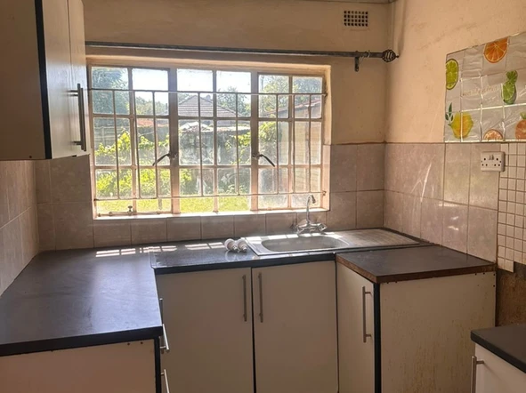 3 Bedroom Flat & Apartment