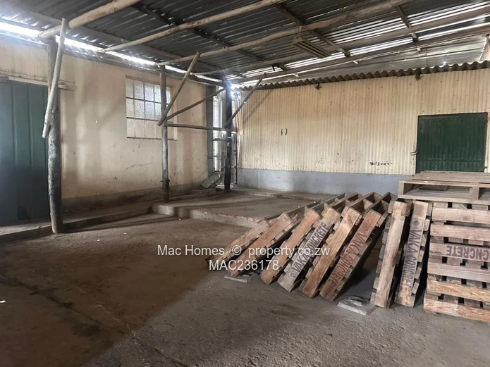 Commercial land for sale in Windsor Park, Ruwa