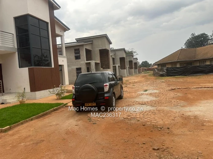 Double storey Villa for sale in Mabelreign 