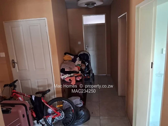 Mabvazuva Ruwa 4 bedroomed house for sale 