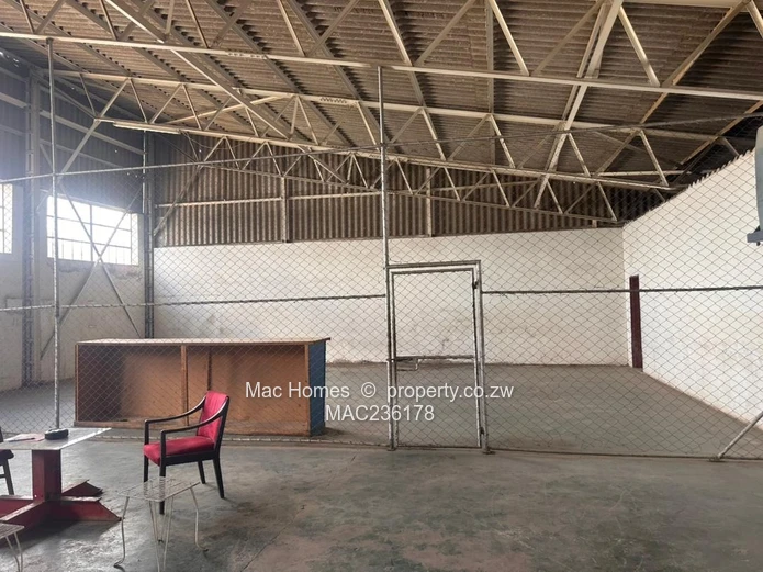 Commercial land for sale in Windsor Park, Ruwa