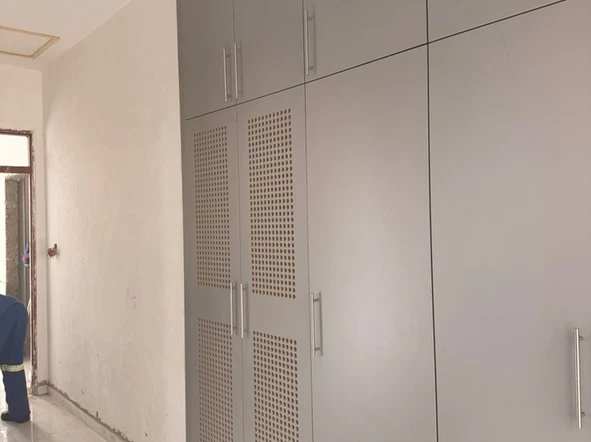 3 Bedroom Flat & Apartment