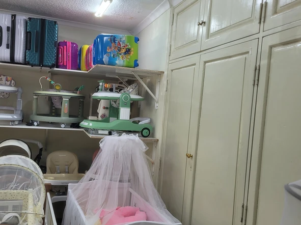 3 Bedroom Flat & Apartment