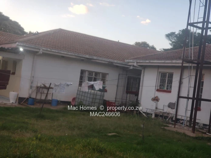 Commercial Property for Sale in Greendale Behind Bhola Msasa