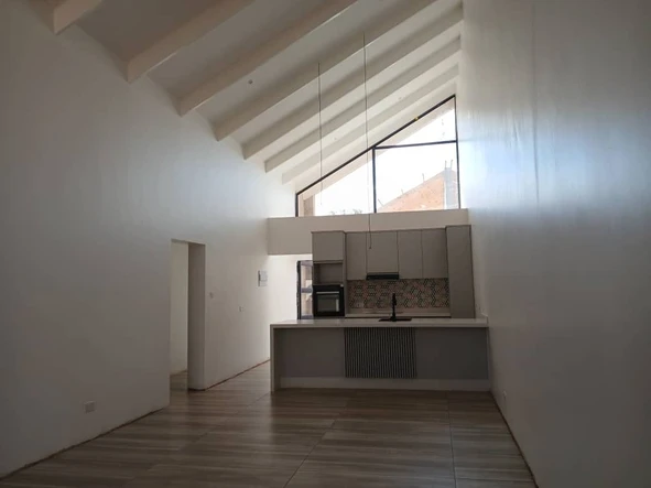 3 Bedroom Flat & Apartment