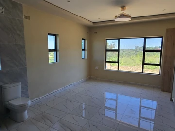 4 Bedroom Flat & Apartment