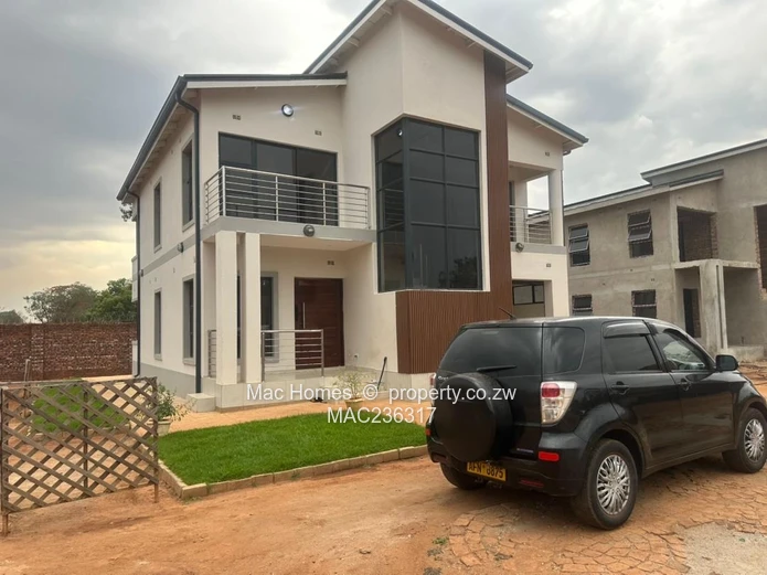 Double storey Villa for sale in Mabelreign 