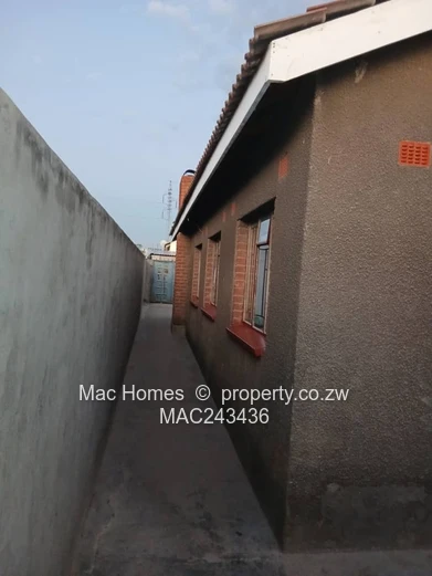 Chitungwiza house for sale (Sole Mandate)