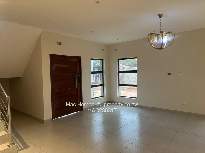 Double storey Villa for sale in Mabelreign 