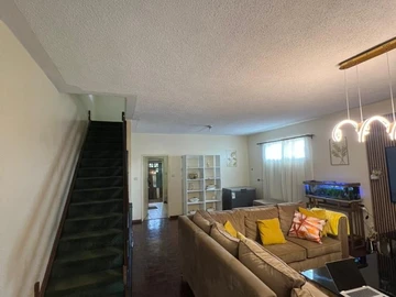 3 Bedroom Flat & Apartment