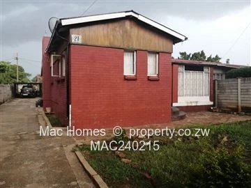 Stunning Semi-Detached House for Sale in Paddonhurst