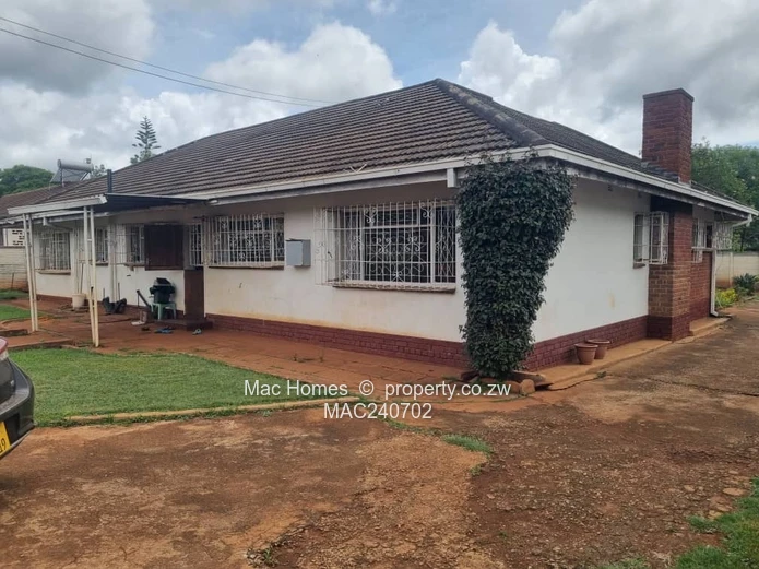 Well Located Hillside House for Sale (Sole Mandate)