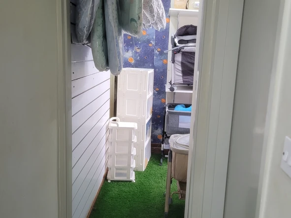 3 Bedroom Flat & Apartment