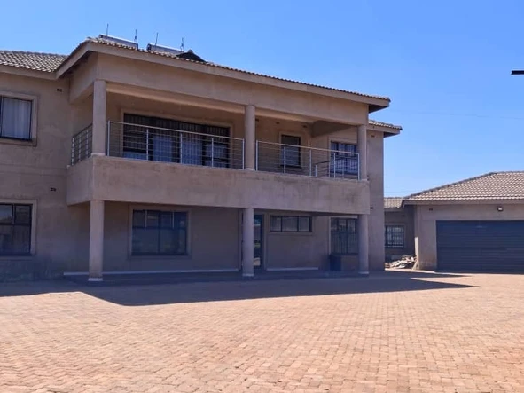 5 Bedroom House
