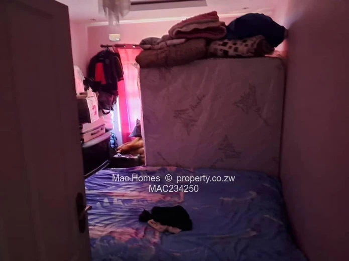 Mabvazuva Ruwa 4 bedroomed house for sale 