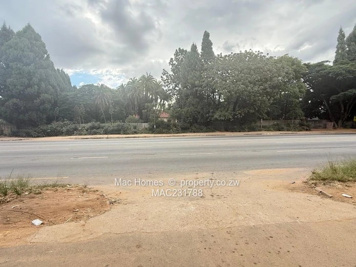 Prime 12,000m² Hatfield Commercial Land — Main Road Frontage