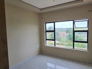 4 Bedroom Flat & Apartment