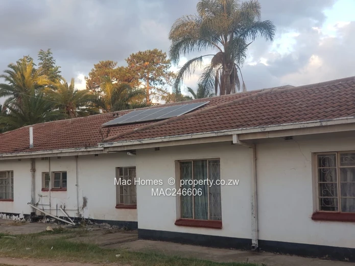 Commercial Property for Sale in Greendale Behind Bhola Msasa